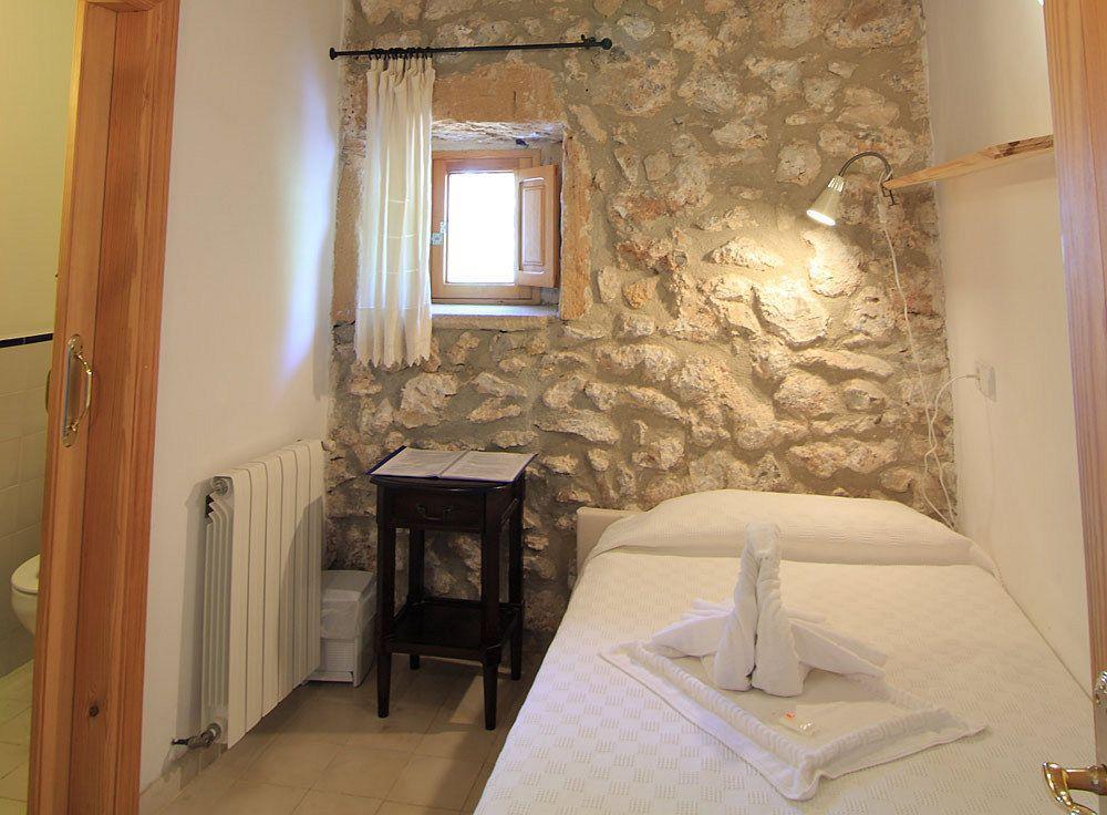 Petit Hotel Hostatgeria La Victoria Alcúdia Esterno foto