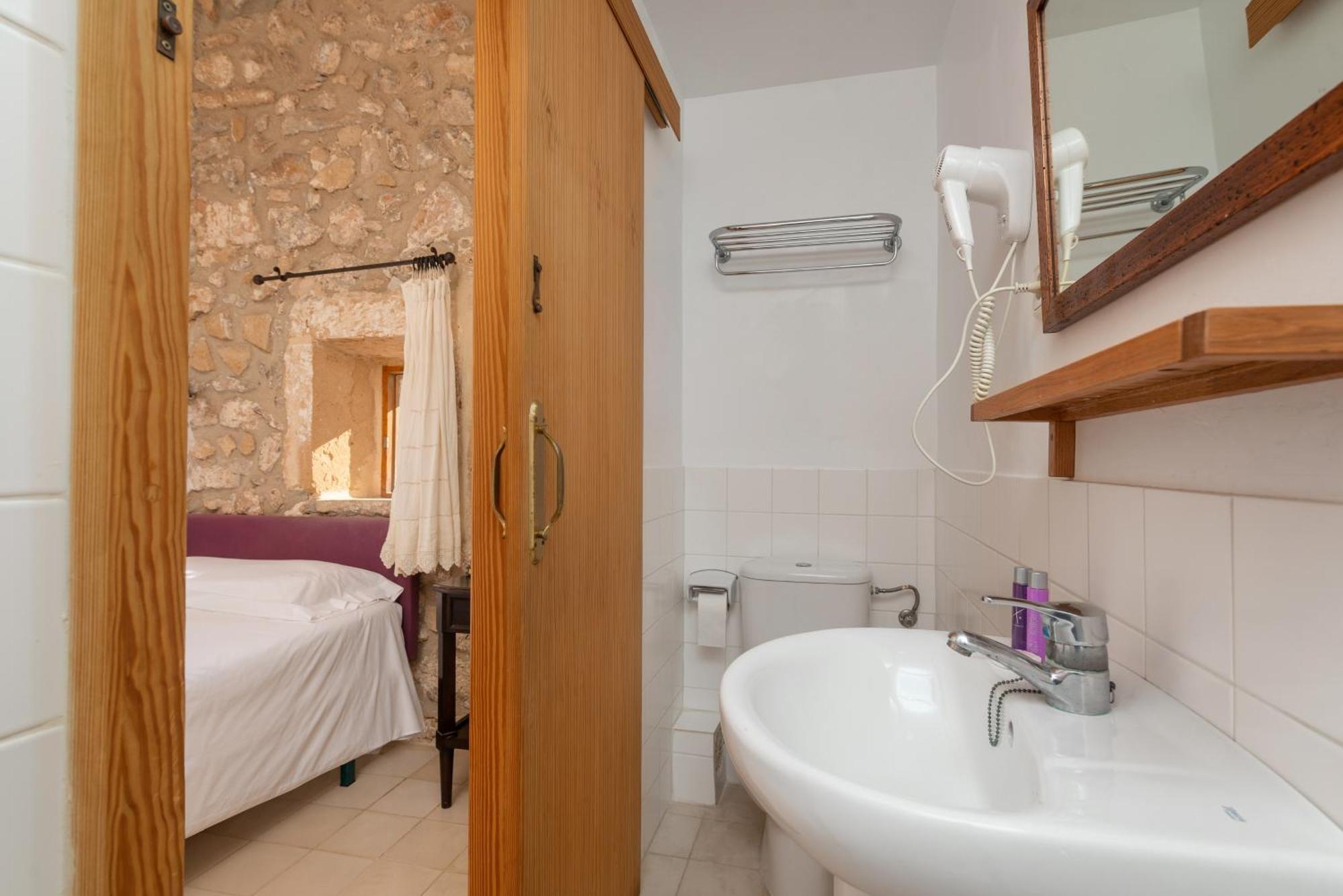 Petit Hotel Hostatgeria La Victoria Alcúdia Camera foto